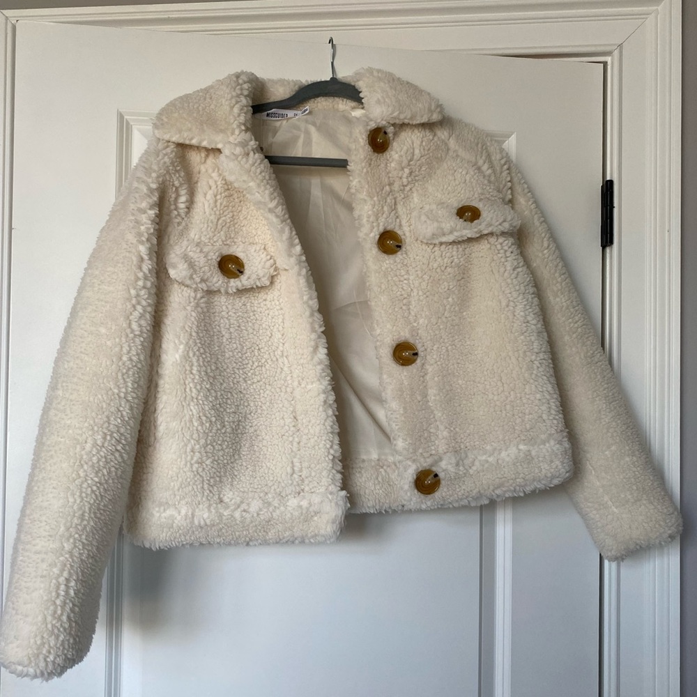 MISSGUIDED WHITE TEDDY JACKET FAUX FUR
